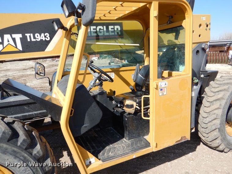 image for item DR4515 2008 Caterpillar TL943  telehandler