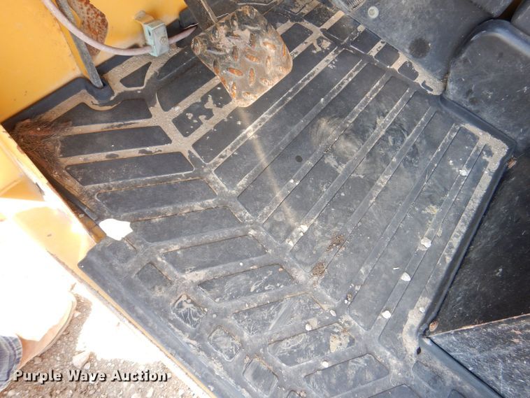 image for item DR4515 2008 Caterpillar TL943  telehandler