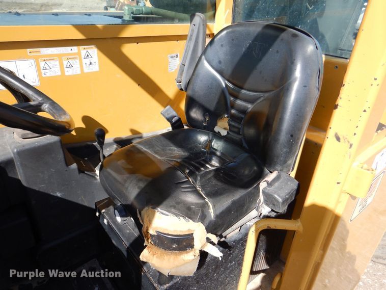 image for item DR4515 2008 Caterpillar TL943  telehandler