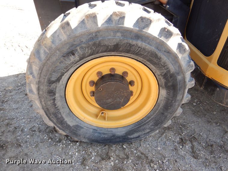 image for item DR4515 2008 Caterpillar TL943  telehandler
