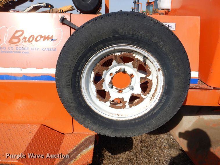 image for item DR4516 Broce RCT350  broom