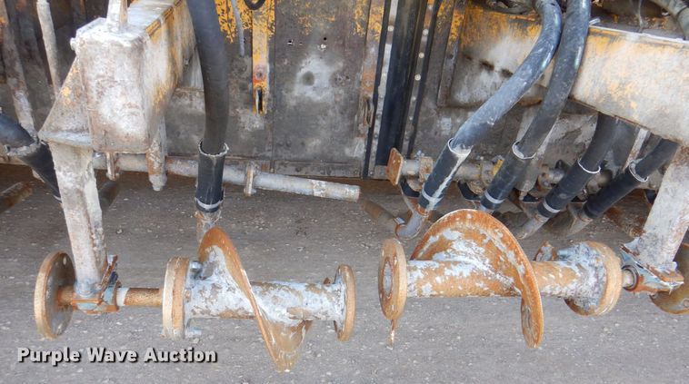 image for item DR4518 Gomaco GHP-2800  slipform paver