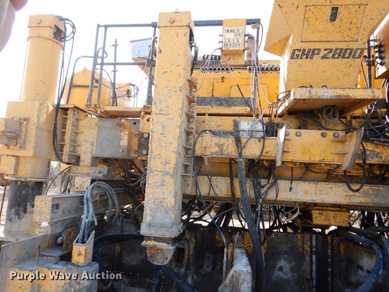 image for item DR4518 Gomaco GHP-2800  slipform paver