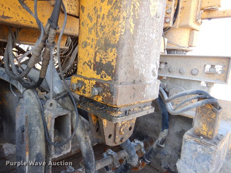 image for item DR4518 Gomaco GHP-2800  slipform paver