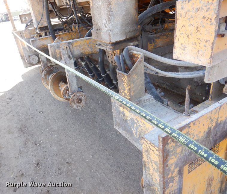 image for item DR4518 Gomaco GHP-2800  slipform paver