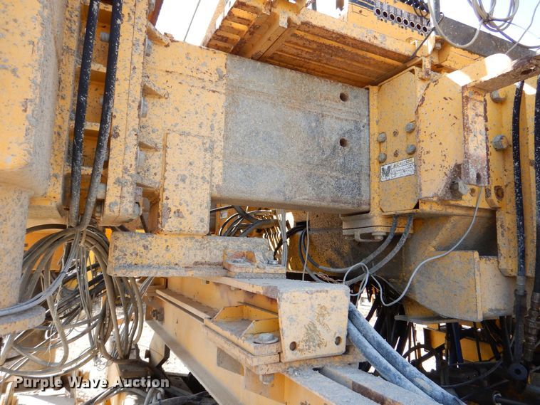 image for item DR4518 Gomaco GHP-2800  slipform paver