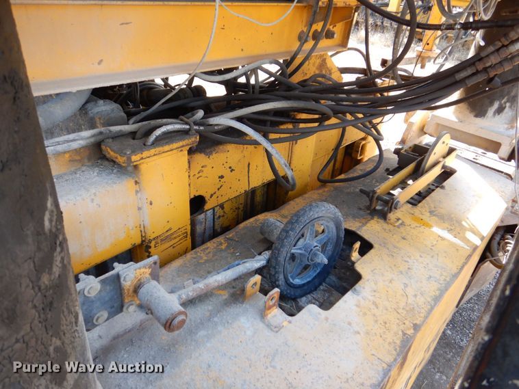 image for item DR4518 Gomaco GHP-2800  slipform paver