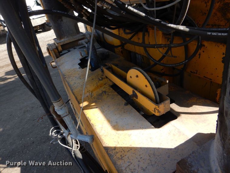 image for item DR4518 Gomaco GHP-2800  slipform paver