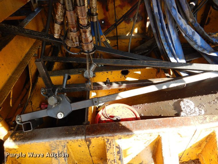 image for item DR4518 Gomaco GHP-2800  slipform paver