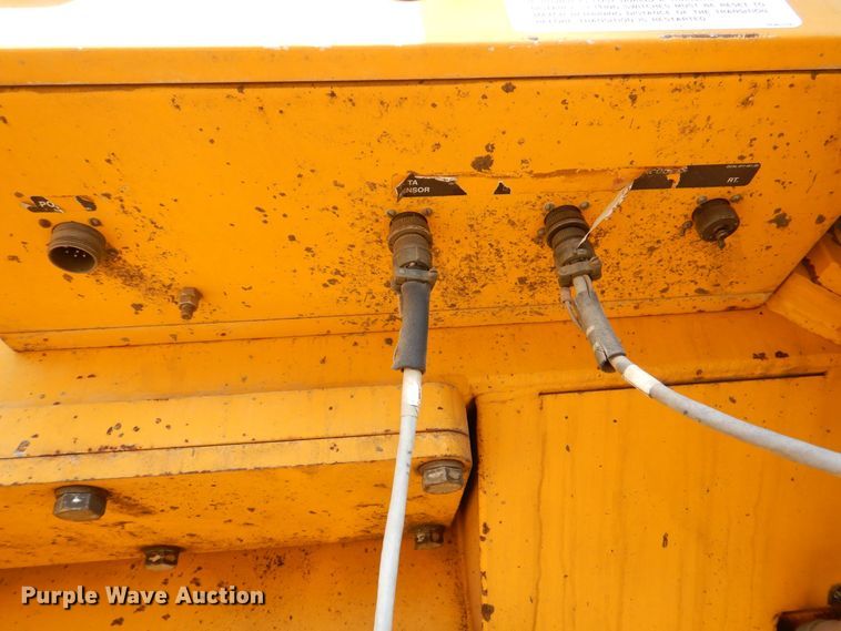 image for item DR4518 Gomaco GHP-2800  slipform paver