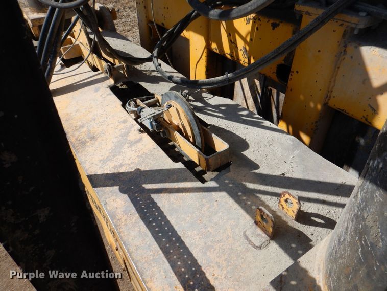 image for item DR4518 Gomaco GHP-2800  slipform paver