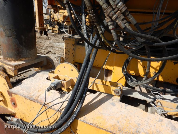 image for item DR4518 Gomaco GHP-2800  slipform paver