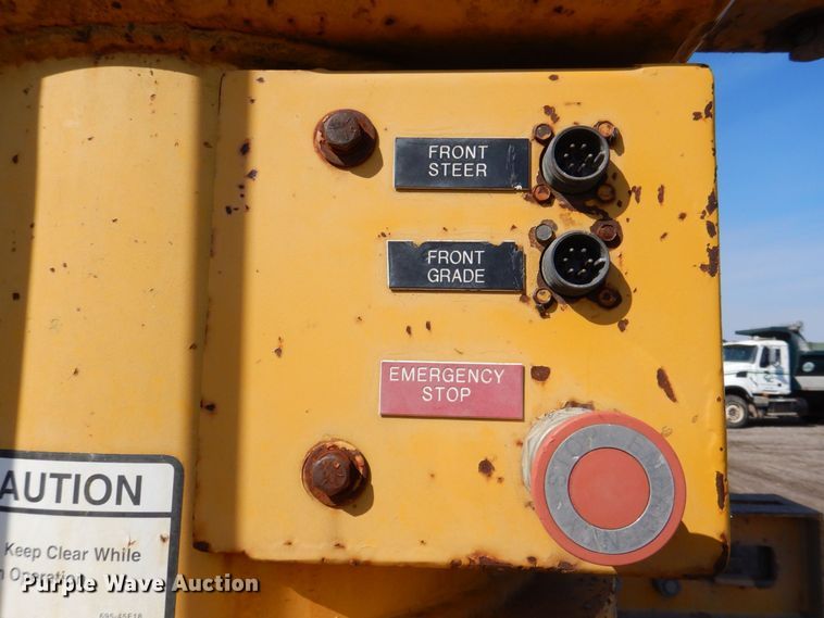 image for item DR4518 Gomaco GHP-2800  slipform paver