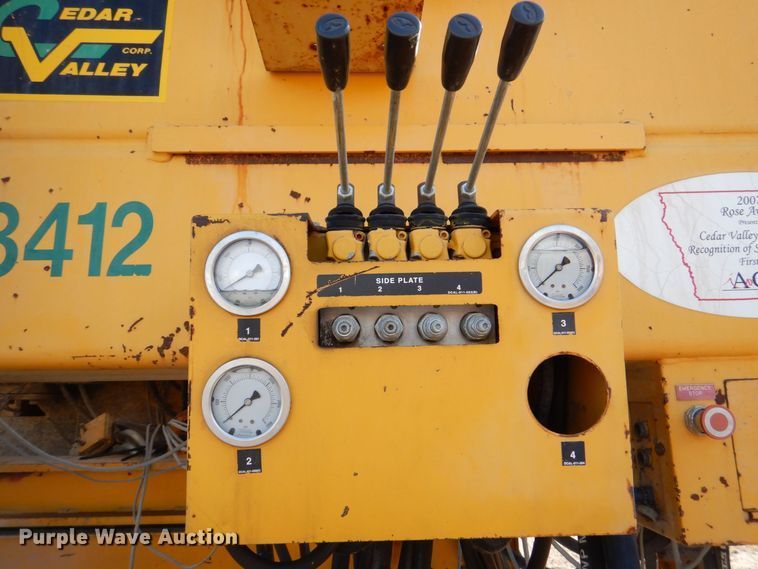 image for item DR4518 Gomaco GHP-2800  slipform paver