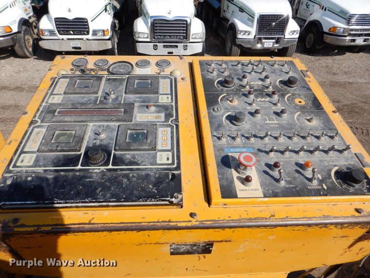 image for item DR4518 Gomaco GHP-2800  slipform paver