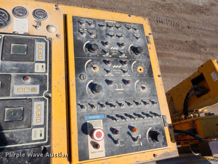 image for item DR4518 Gomaco GHP-2800  slipform paver