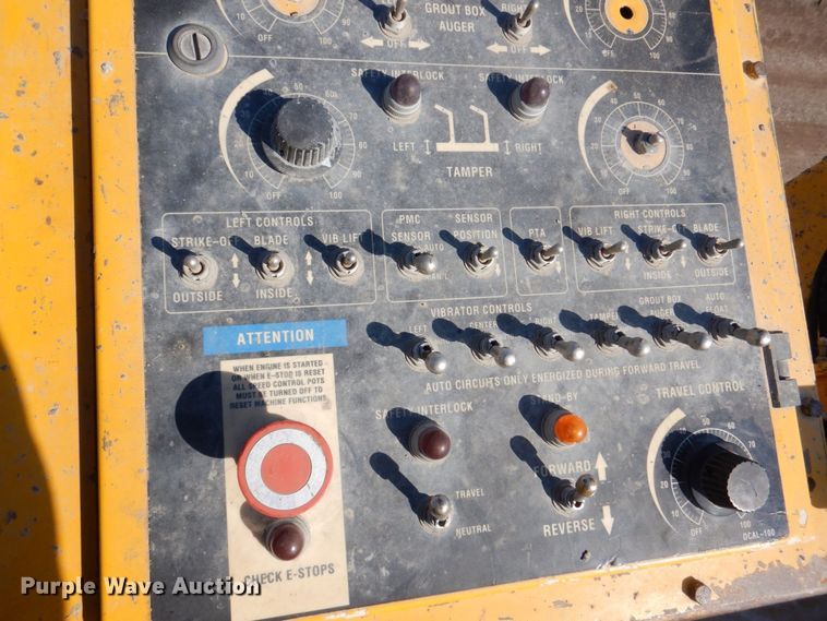 image for item DR4518 Gomaco GHP-2800  slipform paver