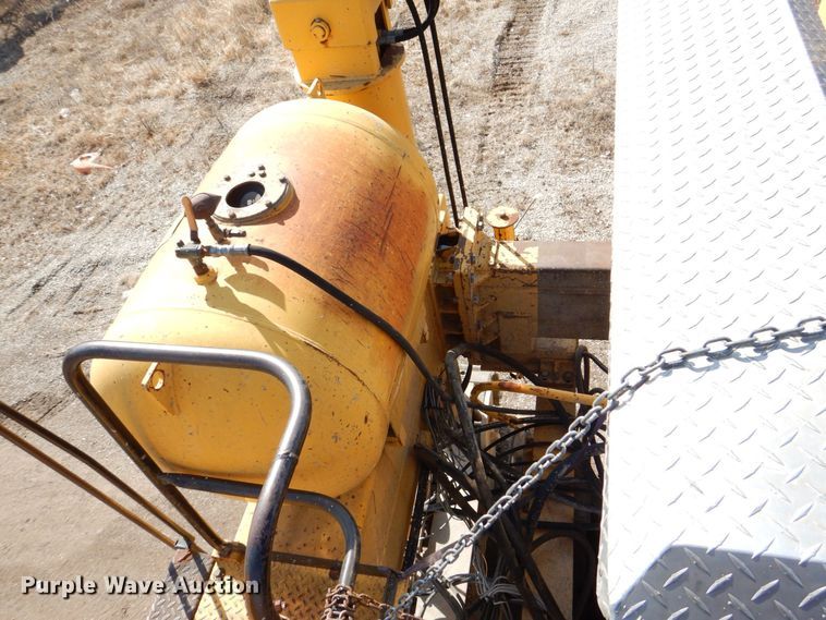 image for item DR4518 Gomaco GHP-2800  slipform paver