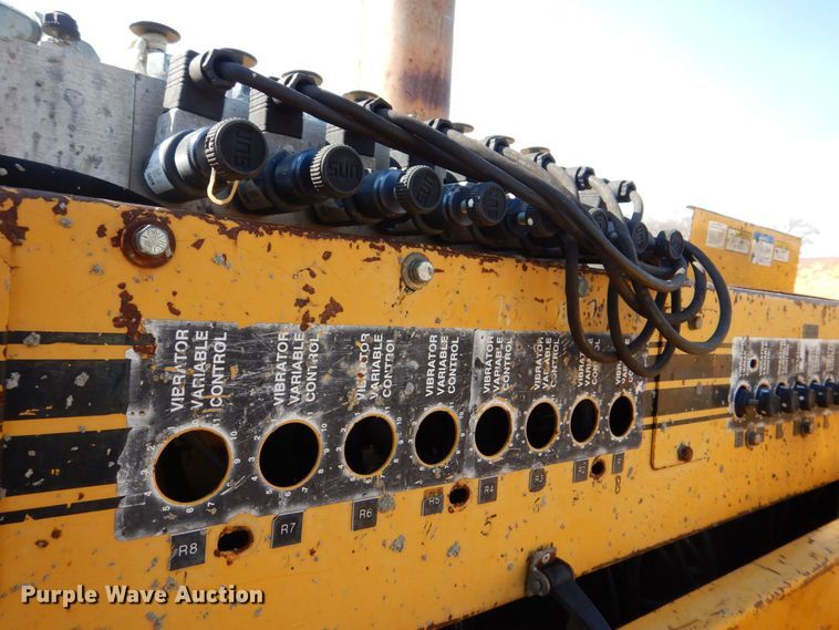 image for item DR4518 Gomaco GHP-2800  slipform paver