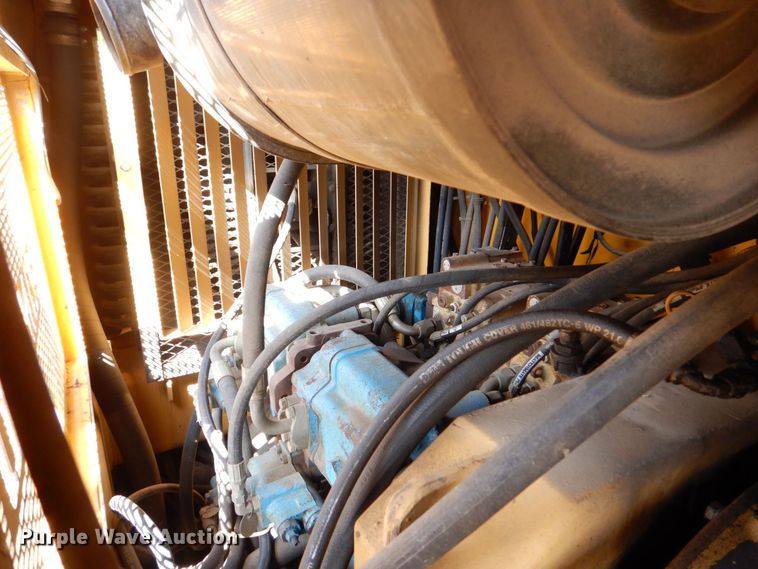 image for item DR4518 Gomaco GHP-2800  slipform paver