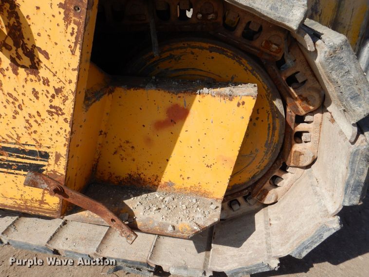 image for item DR4518 Gomaco GHP-2800  slipform paver