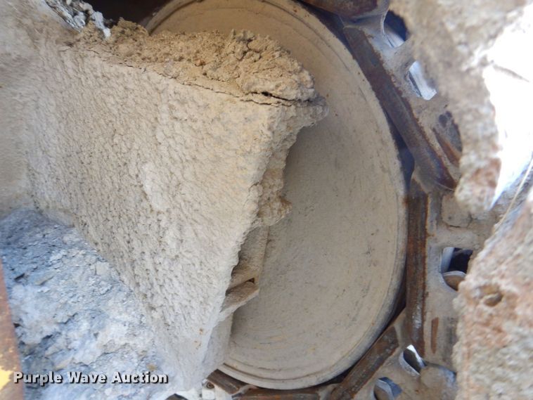 image for item DR4518 Gomaco GHP-2800  slipform paver