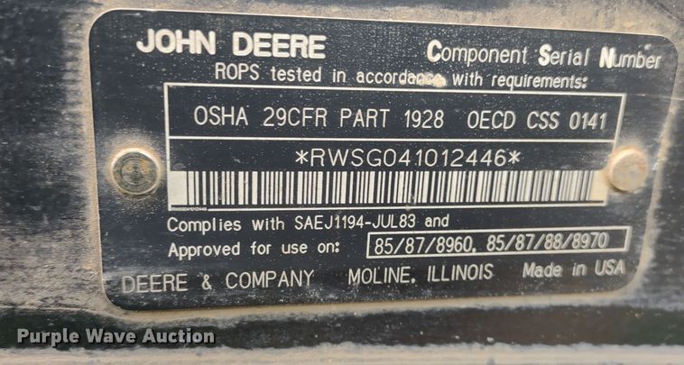 image for item DR8260 1995 John Deere 8770  4WD tractor