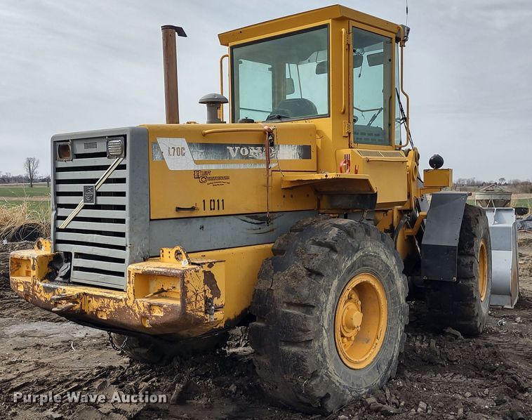 image for item DR8261 1997 Volvo L70C  wheel loader