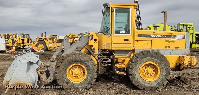 image for item DR8261 1997 Volvo L70C  wheel loader
