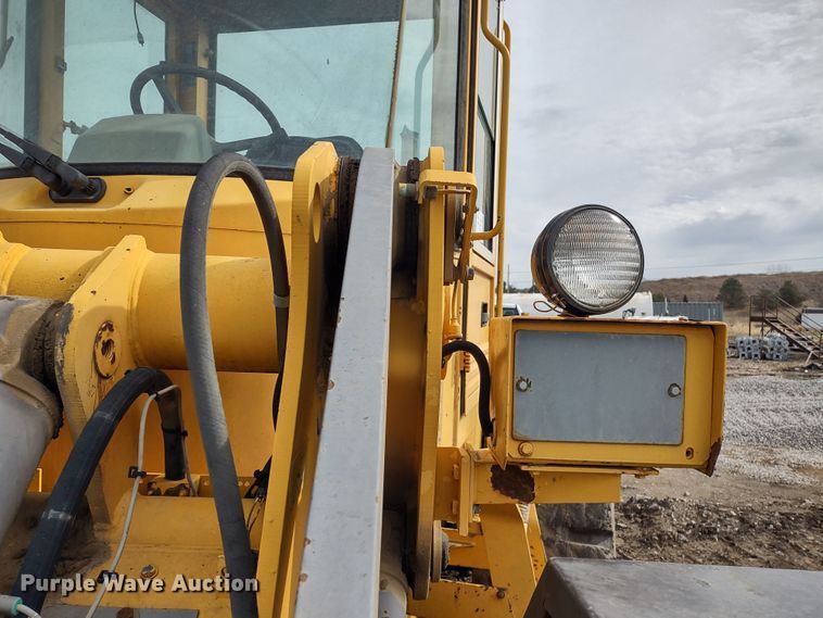 image for item DR8261 1997 Volvo L70C  wheel loader