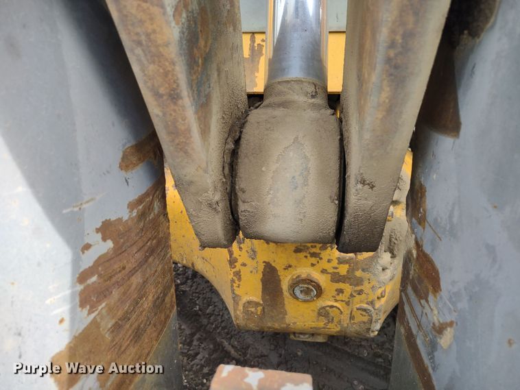 image for item DR8261 1997 Volvo L70C  wheel loader