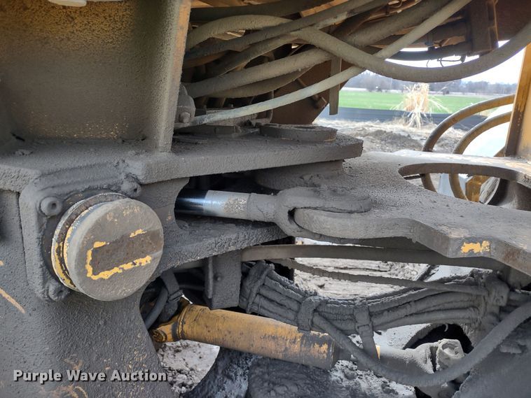 image for item DR8261 1997 Volvo L70C  wheel loader