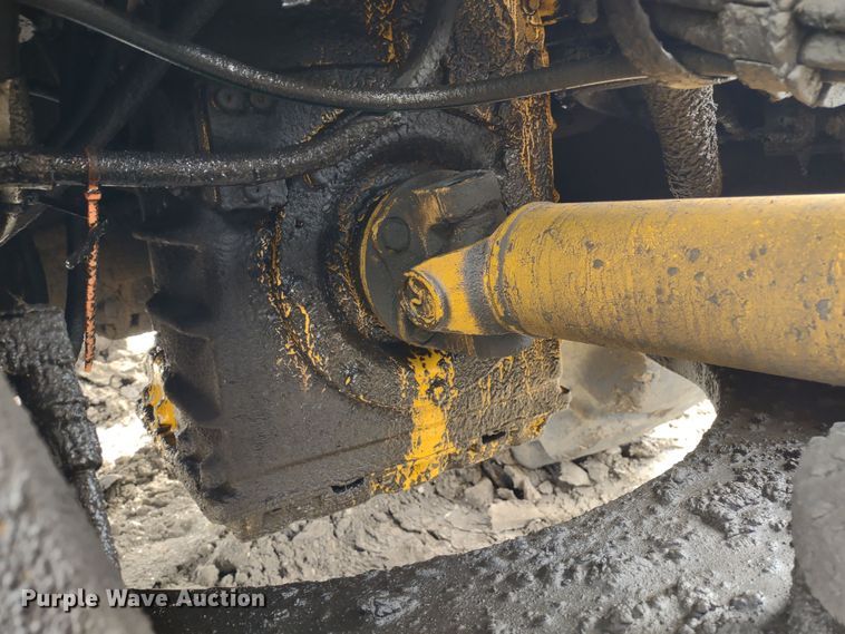 image for item DR8261 1997 Volvo L70C  wheel loader