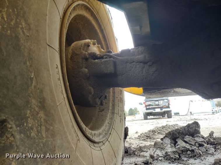 image for item DR8261 1997 Volvo L70C  wheel loader