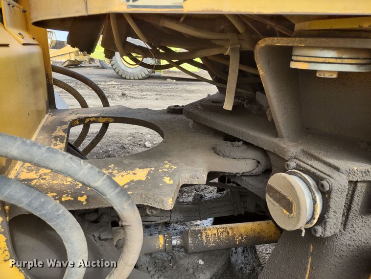 image for item DR8261 1997 Volvo L70C  wheel loader