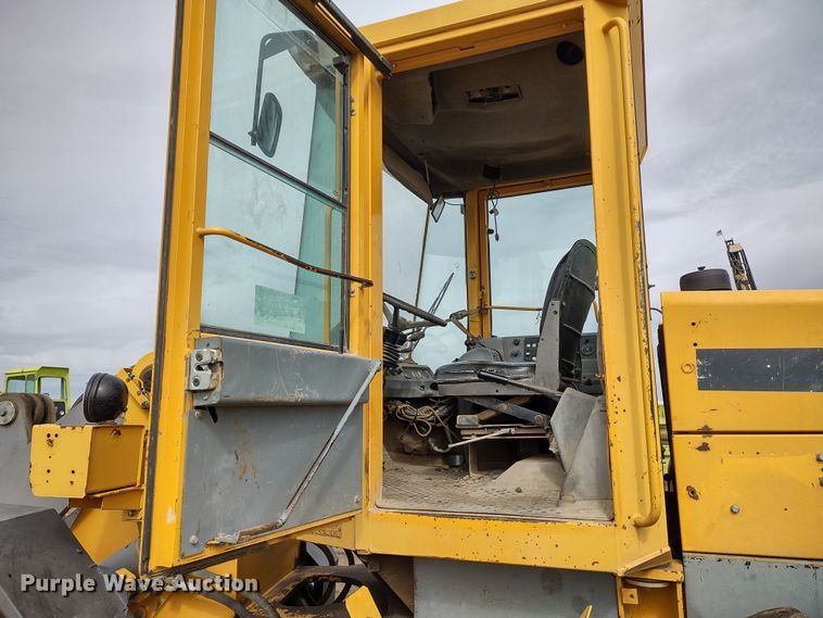 image for item DR8261 1997 Volvo L70C  wheel loader