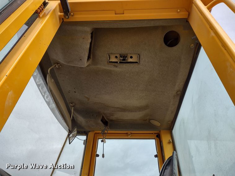 image for item DR8261 1997 Volvo L70C  wheel loader