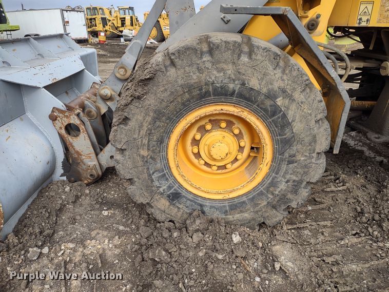 image for item DR8261 1997 Volvo L70C  wheel loader