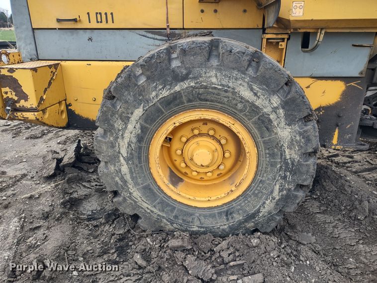 image for item DR8261 1997 Volvo L70C  wheel loader