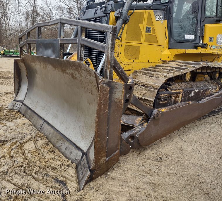 image for item DR8271 2012 John Deere 850K  dozer
