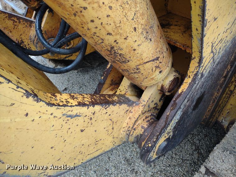 image for item DR8271 2012 John Deere 850K  dozer