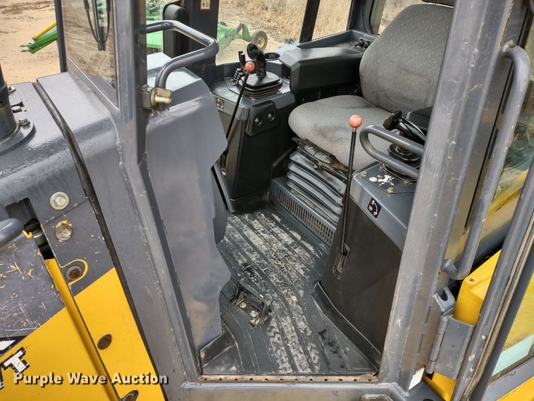 image for item DR8271 2012 John Deere 850K  dozer