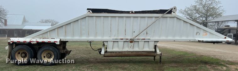 image for item DS2823 2009 CTS BDT-40  bottom dump trailer