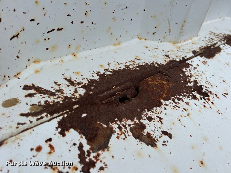 image for item DS2823 2009 CTS BDT-40  bottom dump trailer