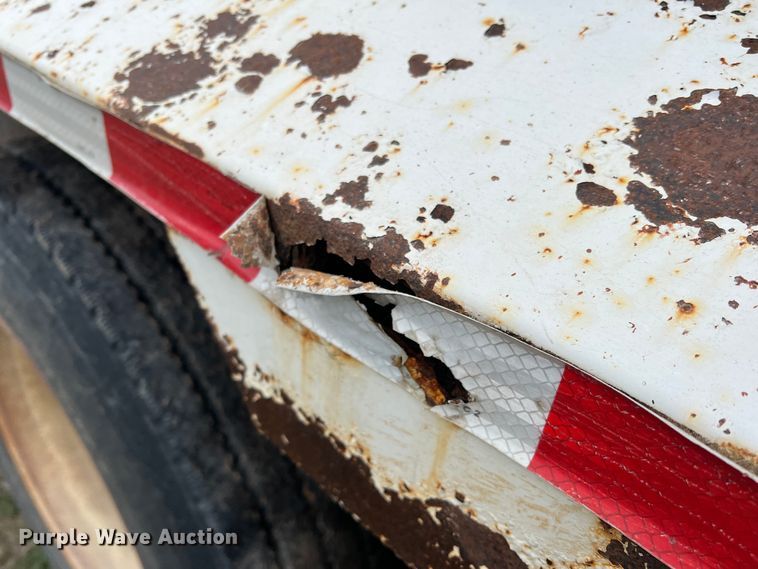 image for item DS2823 2009 CTS BDT-40  bottom dump trailer