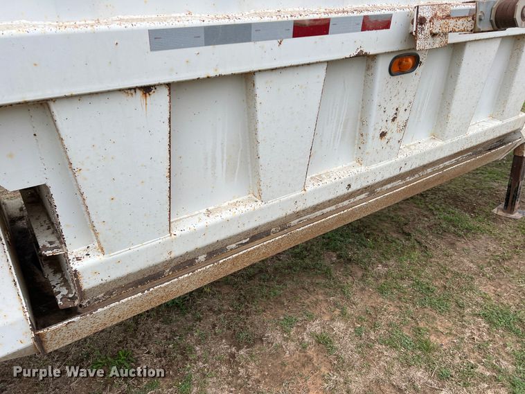 image for item DS2823 2009 CTS BDT-40  bottom dump trailer