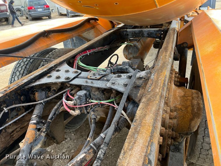 image for item DS2836 2007 Sterling L9500  ready mix truck