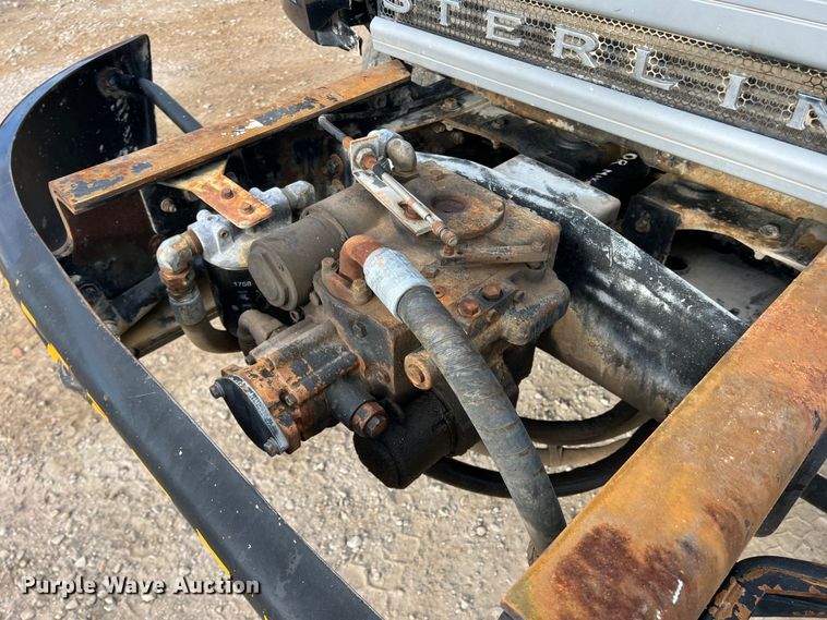 image for item DS2836 2007 Sterling L9500  ready mix truck