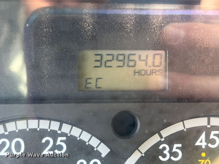 image for item DS2836 2007 Sterling L9500  ready mix truck