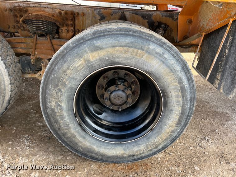 image for item DS2836 2007 Sterling L9500  ready mix truck